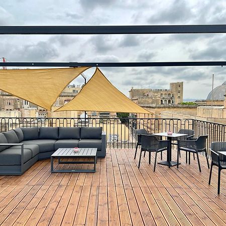 Florette Suite Designer Finish With Stunning Lounge Terrace By Arcobnb Φλοριάνα Εξωτερικό φωτογραφία