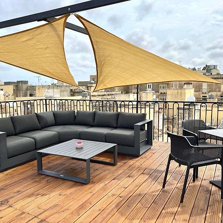 Florette Suite Designer Finish With Stunning Lounge Terrace By Arcobnb Φλοριάνα Εξωτερικό φωτογραφία