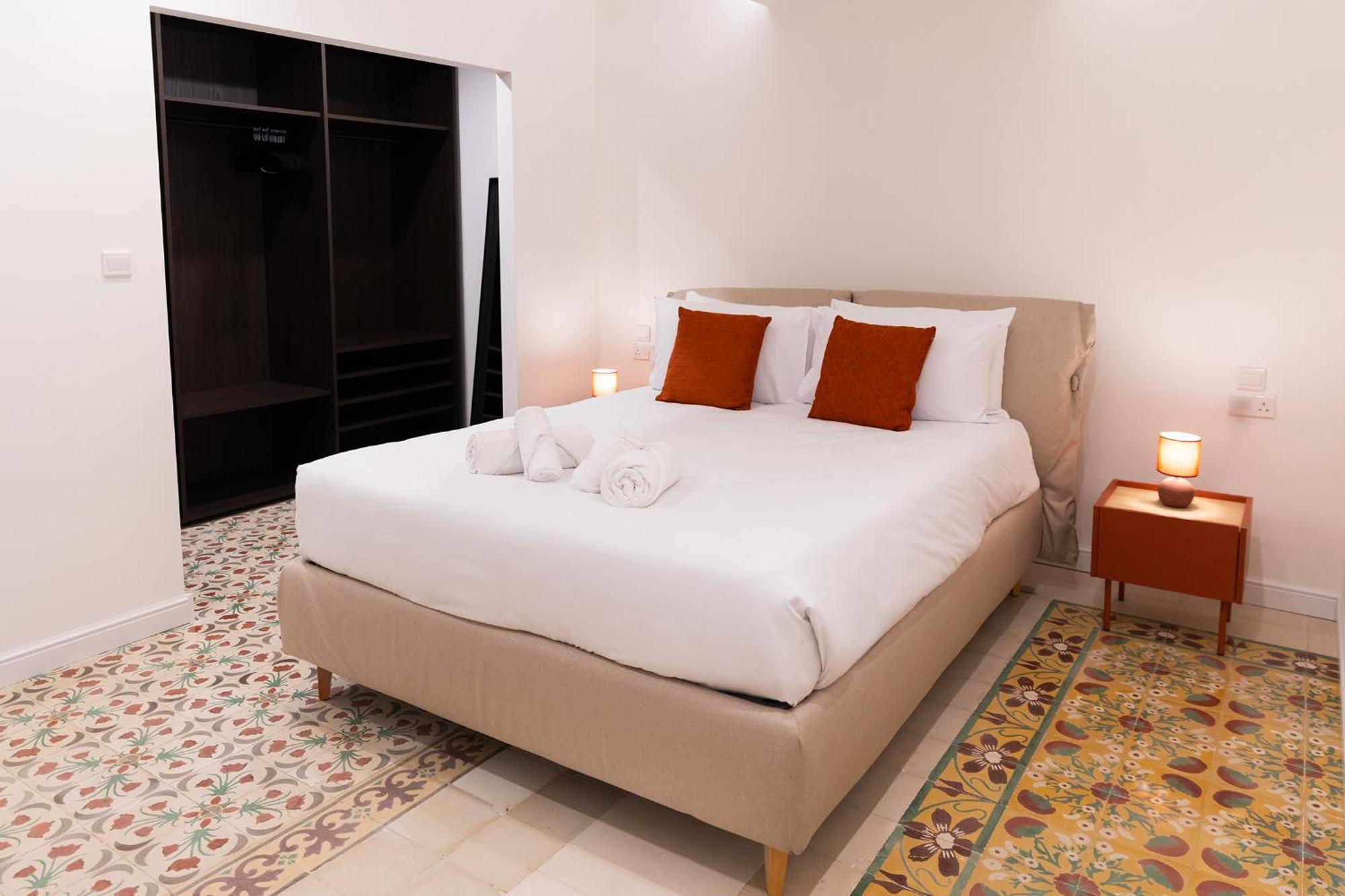 Florette Suite Designer Finish With Stunning Lounge Terrace By Arcobnb Φλοριάνα Εξωτερικό φωτογραφία